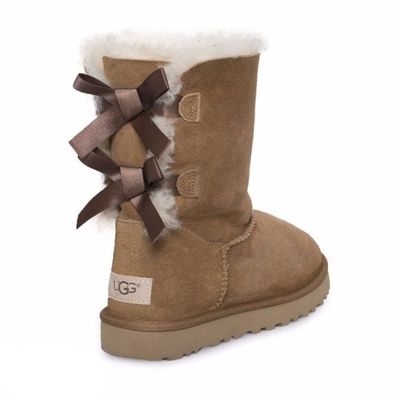 UGG Bailey bow II Chestnut Boots Women's